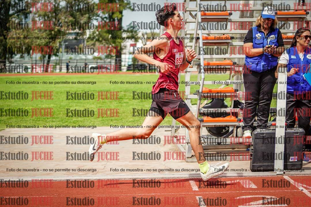 Fotos de los 600 m llanos de varones