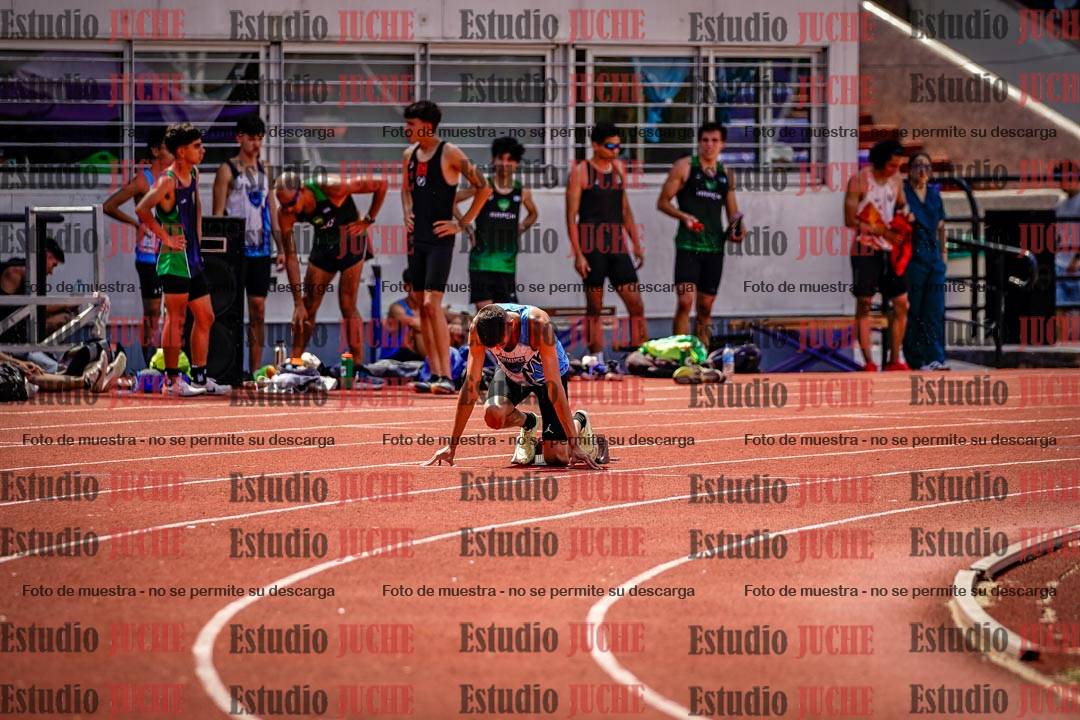 Fotos de los 400 m llanos de varones