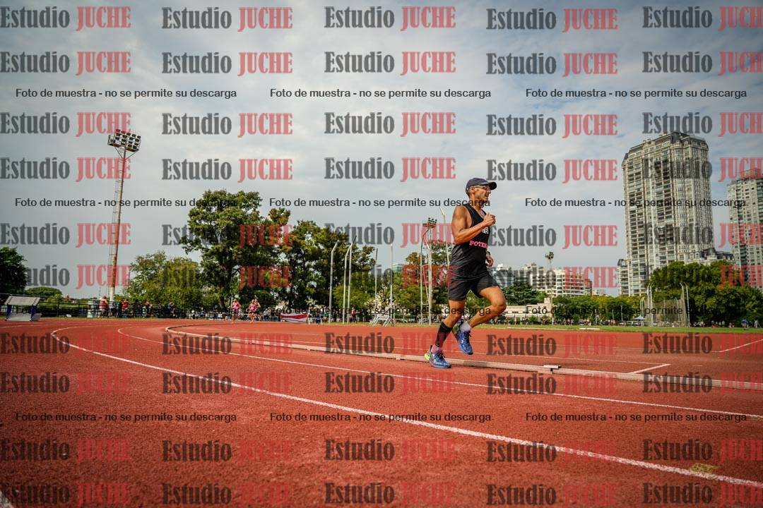 Fotos de los 3000 m llanos de varones