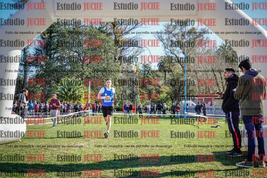 Fotos de la llegada del cross de 6000 m