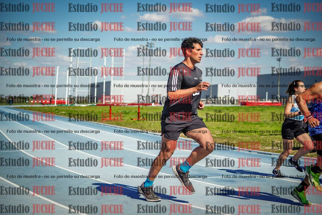 Fotos de los 5000 m llanos de mujeres y varones