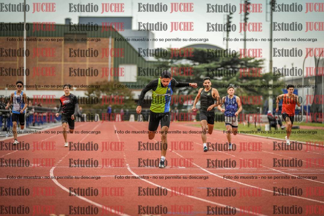 Fotos de los 400 m llanos de varones