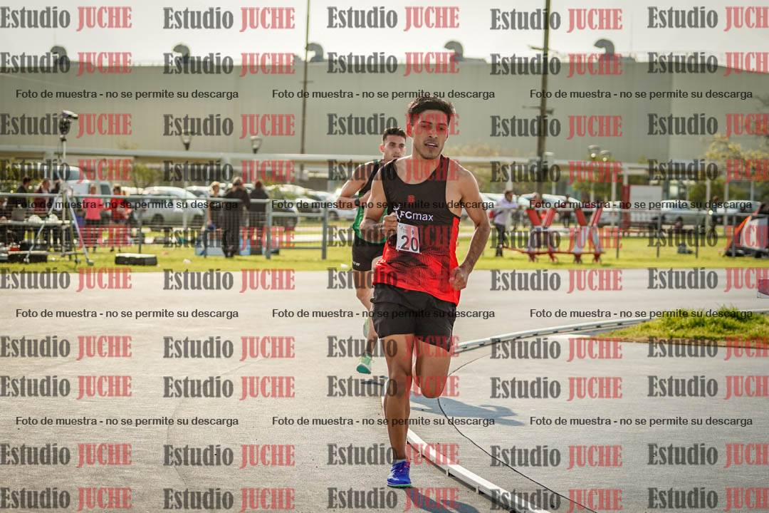 Fotos de los 3000 m llanos de varones