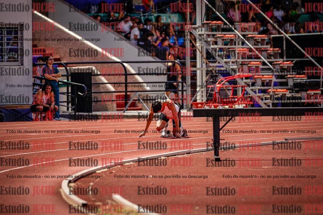 Fotos de los 400 m llanos de varones