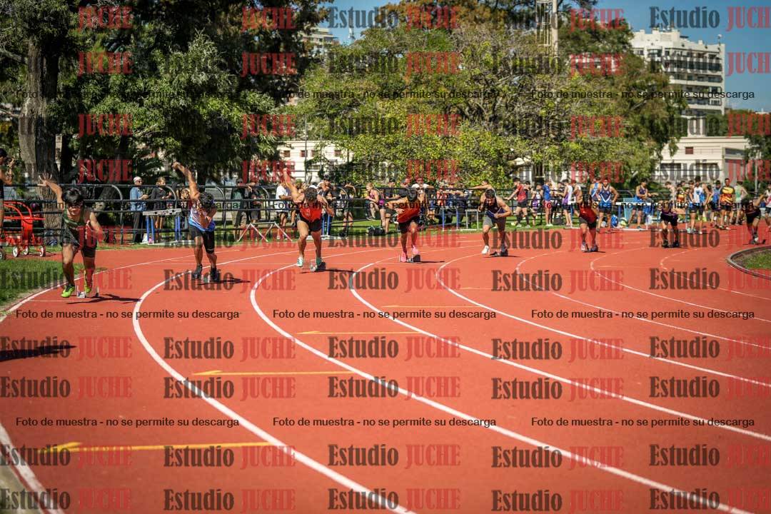 Fotos de los 200 m llanos de varones