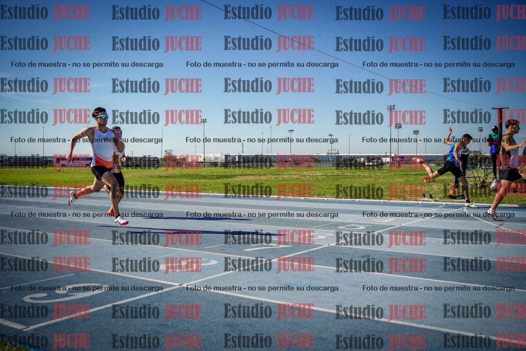 Fotos de los 400 m llanos de varones