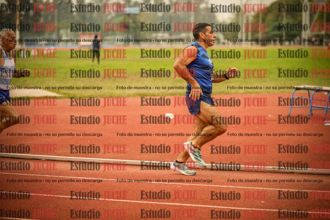 Fotos de los 800 m llanos de varones