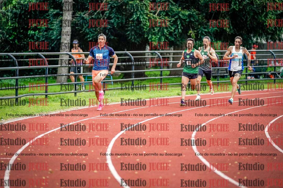 Fotos de los 800 m llanos de varones