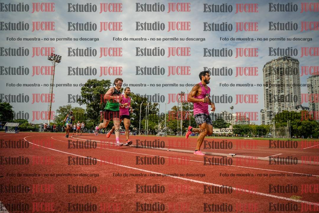 Fotos de los 3000 m llanos de varones