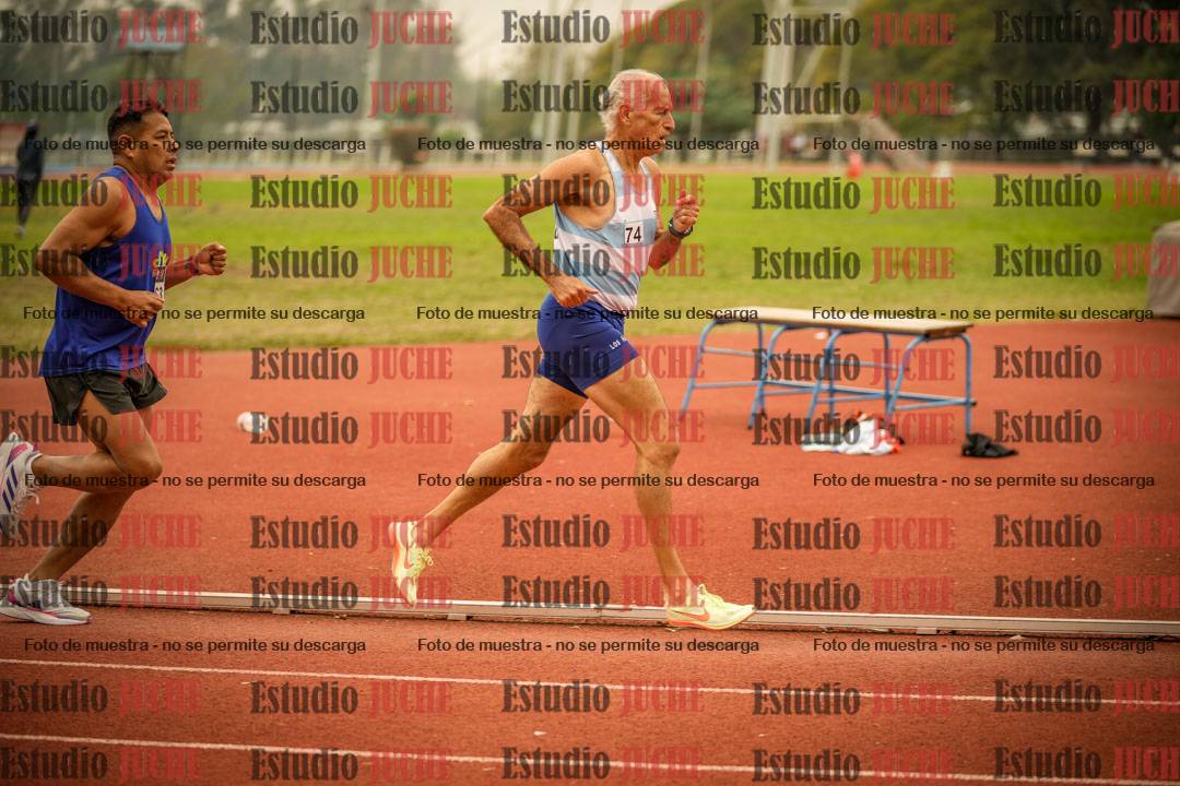 Fotos de los 800 m llanos de varones