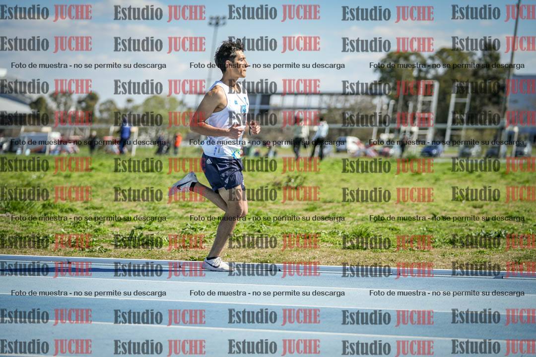 Fotos de los 5000 m llanos de mujeres y varones