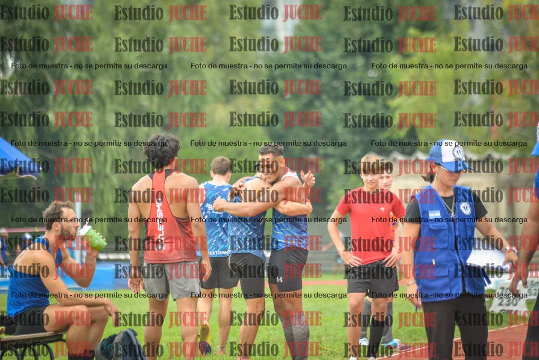 Fotos del salto triple - tabla de 11 y 13