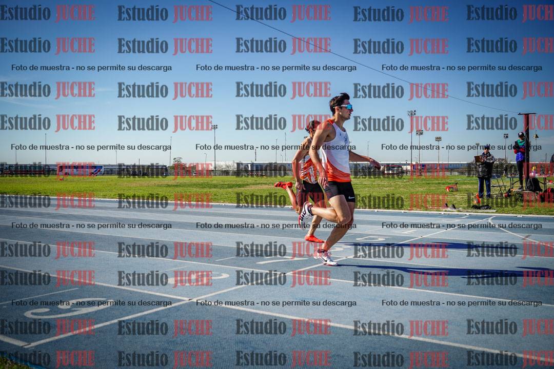 Fotos de los 400 m llanos de varones