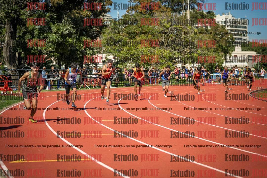 Fotos de los 200 m llanos de varones