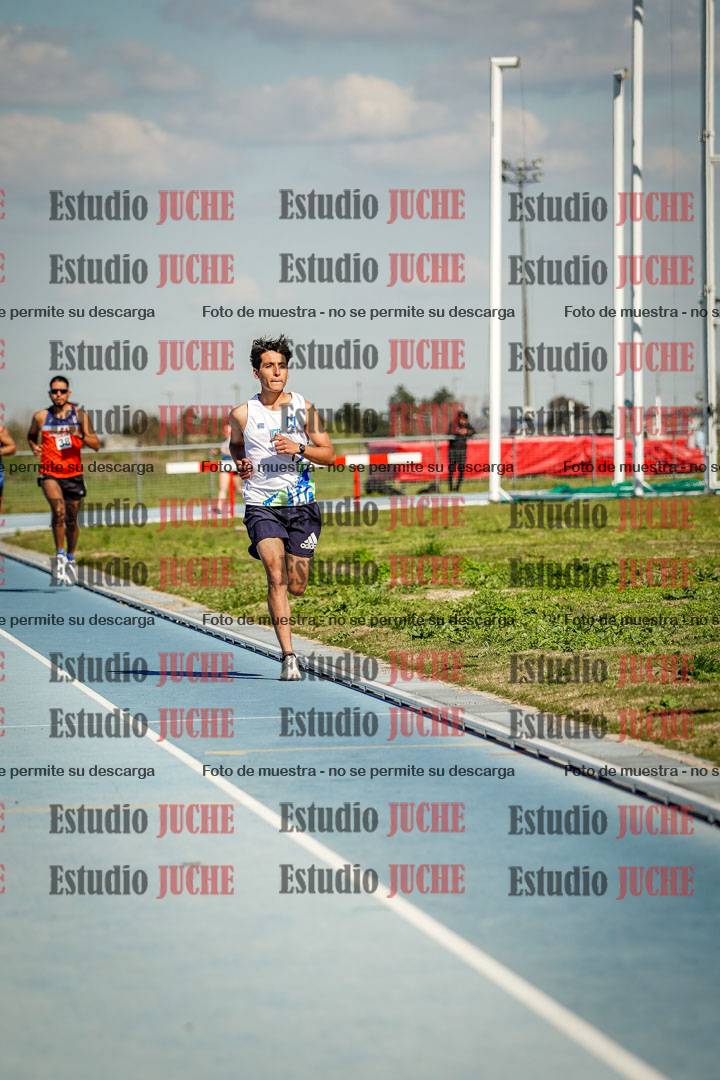 Fotos de los 5000 m llanos de mujeres y varones