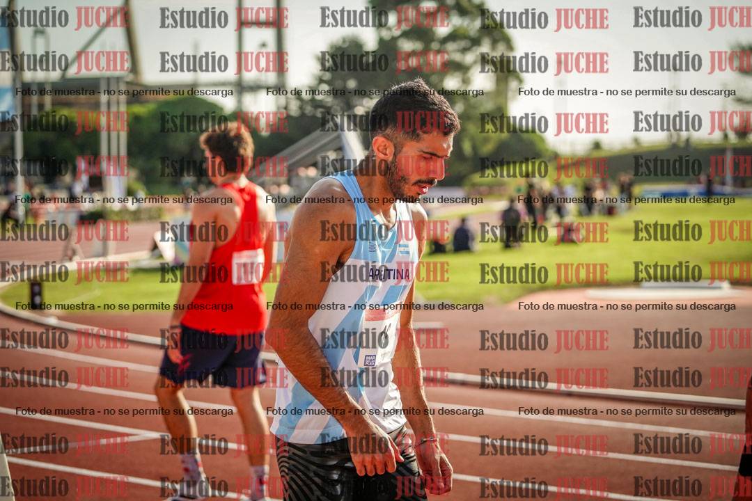 Fotos de los 400 m con vallas de varones