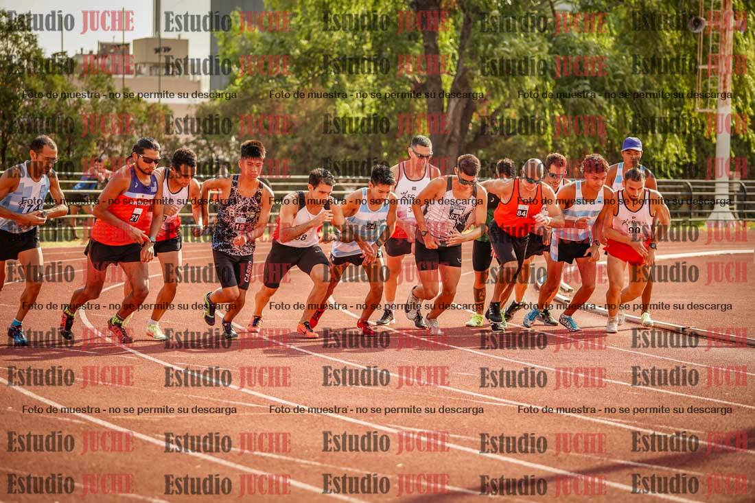Fotos de los 1500 m llanos de varones