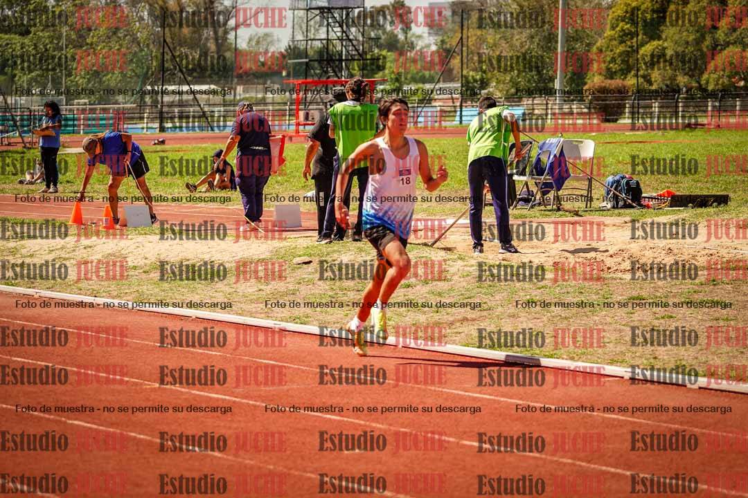 Fotos de los 600 m llanos de varones