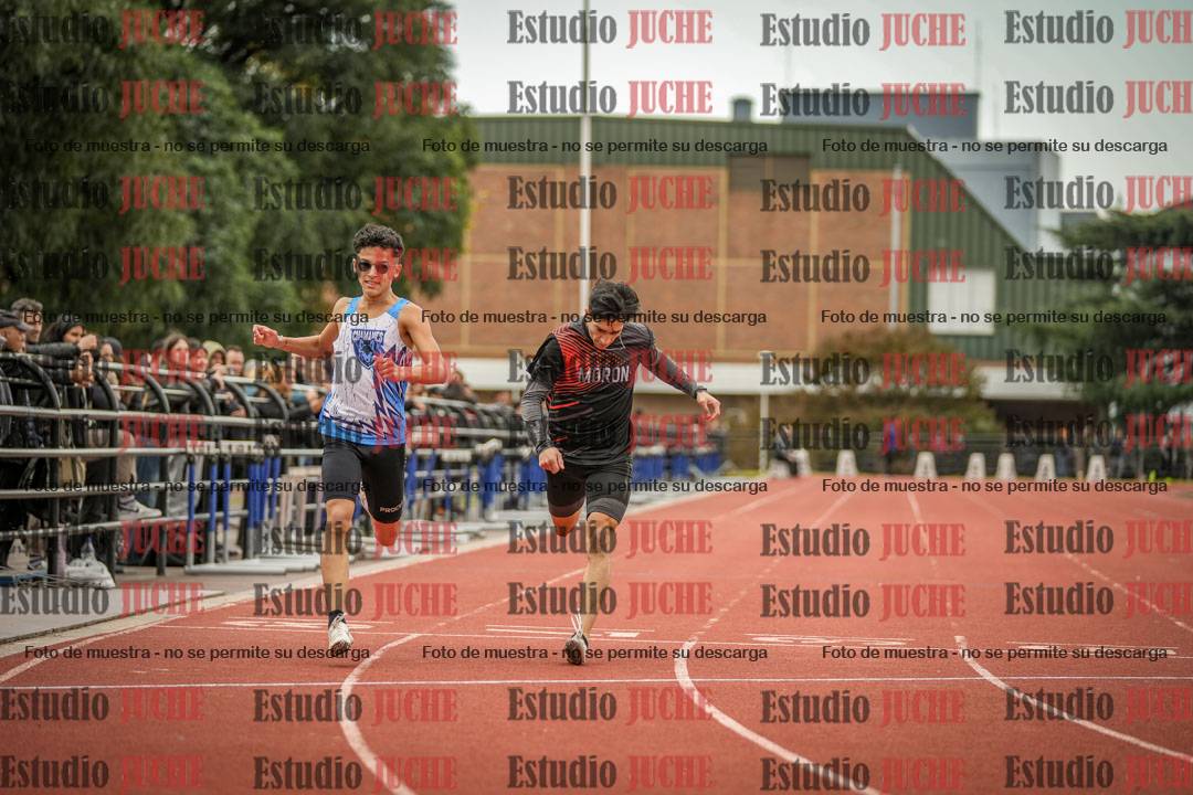 Fotos de los 400 m llanos de varones