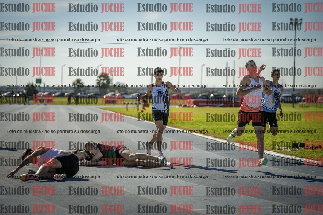 Fotos de los 400 m llanos de varones