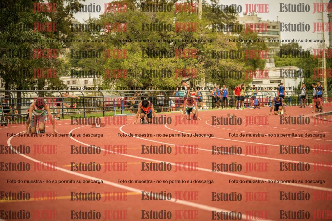 Fotos de los 200 m llanos de varones