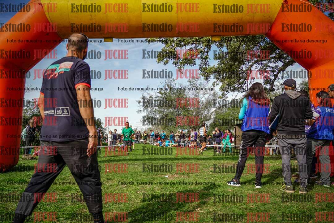 Fotos de la llegada del cross de 1500 m