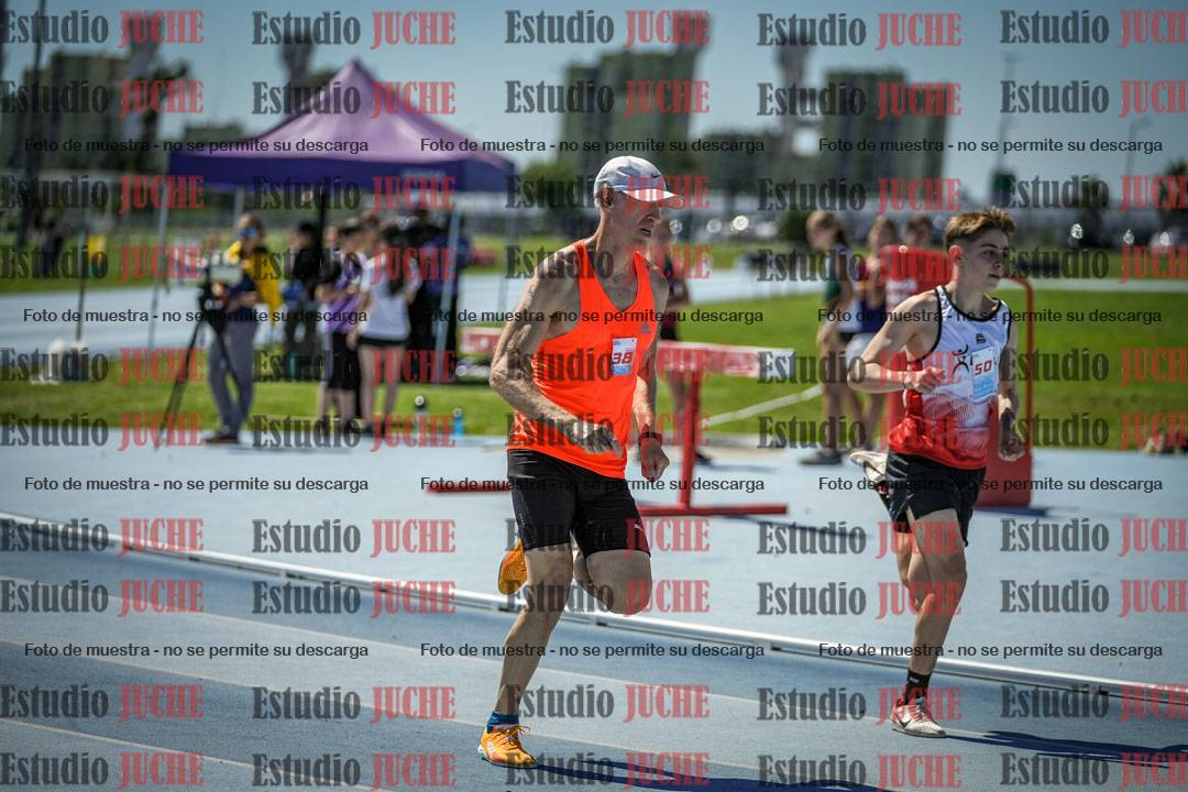 Fotos de los 800 m llanos de varones