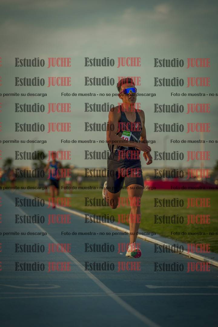 Fotos de los 3000 m llanos de varones
