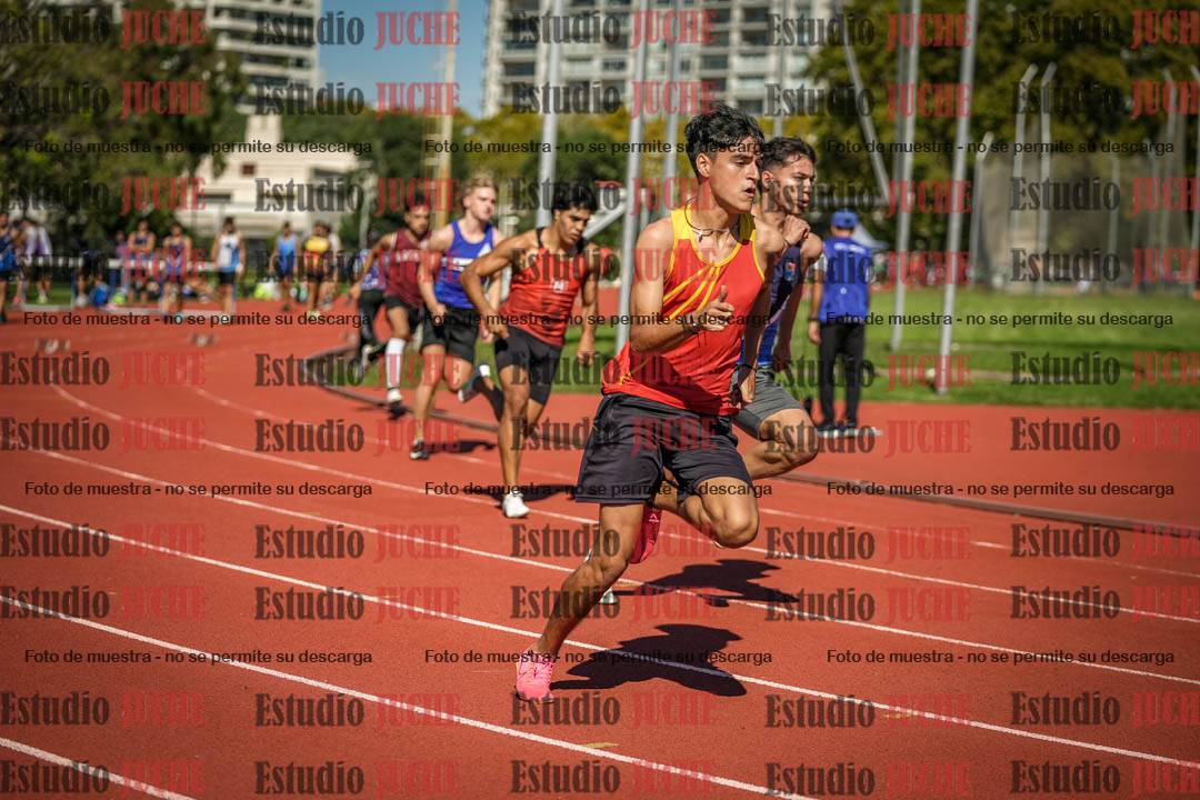 Fotos de los 200 m llanos de varones