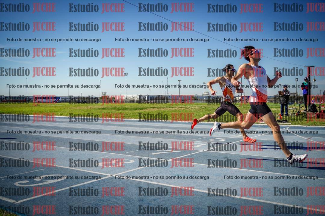 Fotos de los 400 m llanos de varones