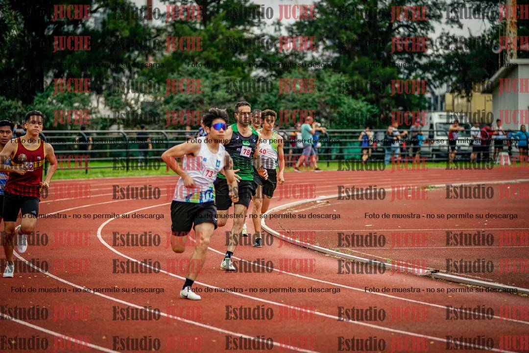 Fotos de los 800 m llanos de varones