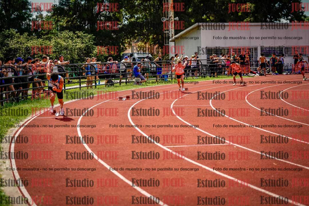 Fotos de los 400 m llanos de varones
