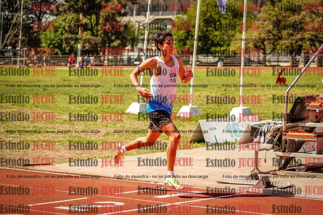 Fotos de los 600 m llanos de varones