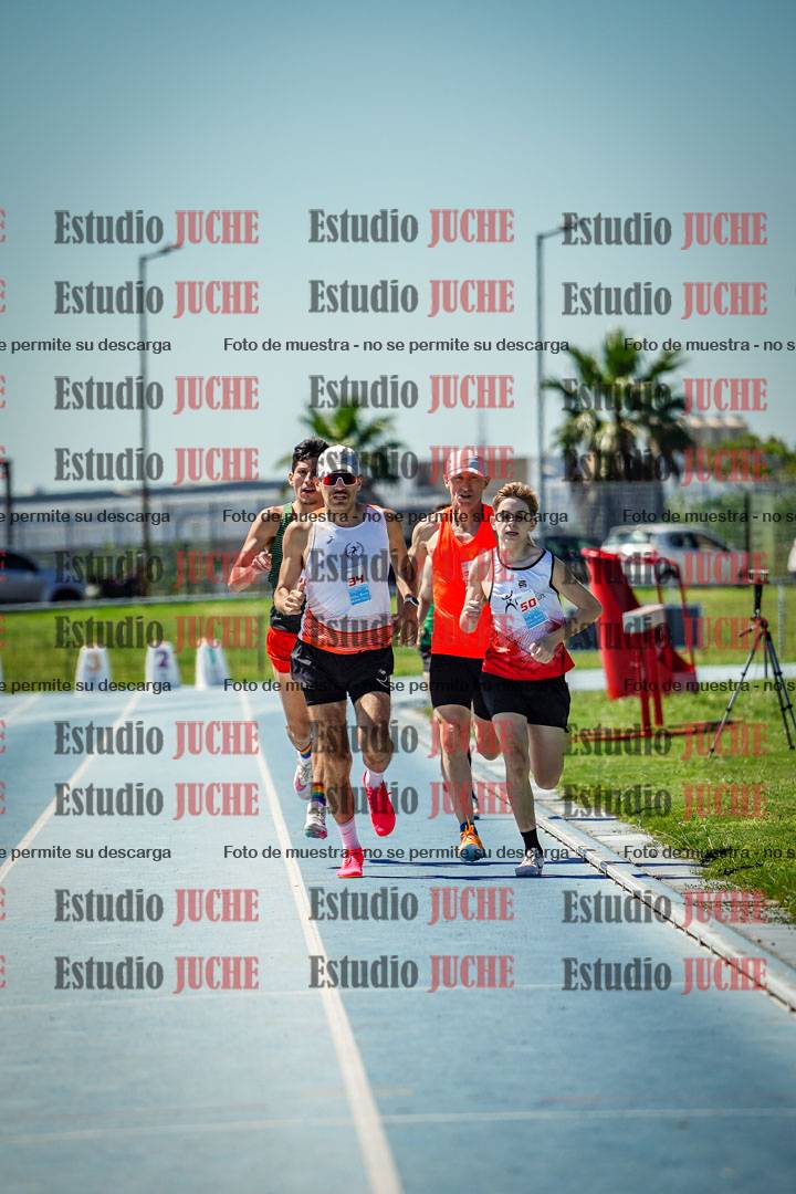 Fotos de los 800 m llanos de varones