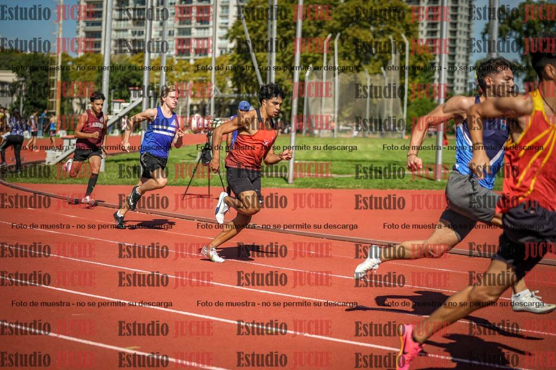 Fotos de los 200 m llanos de varones