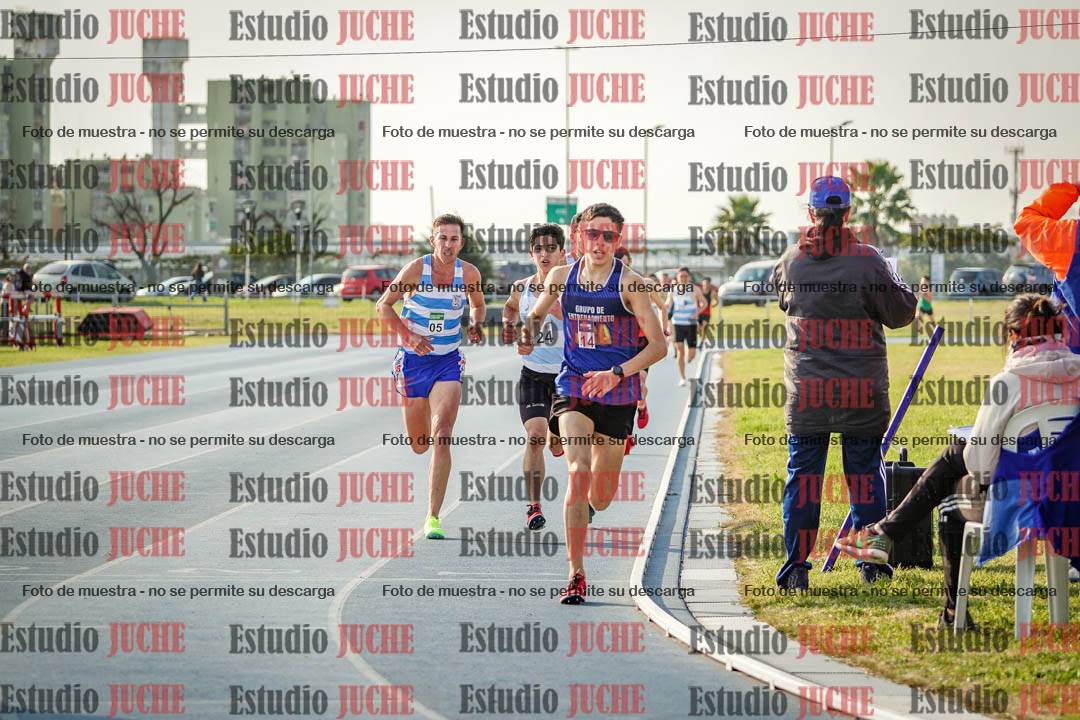 Fotos de los 3000 m llanos de varones