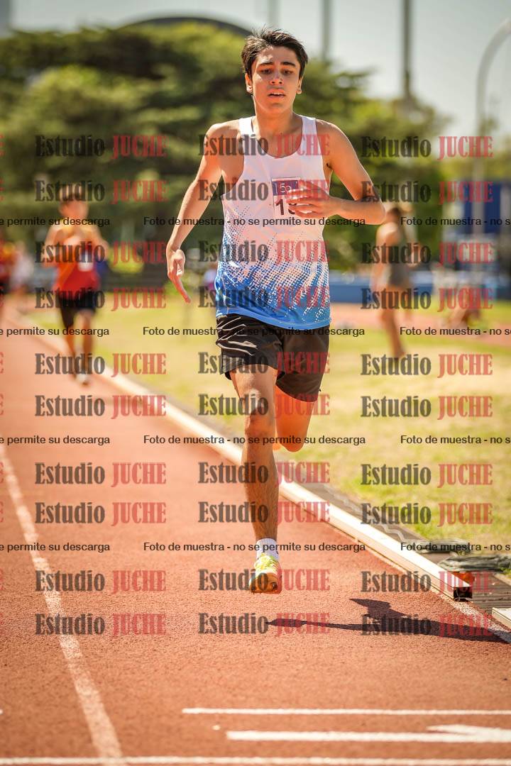 Fotos de los 600 m llanos de varones