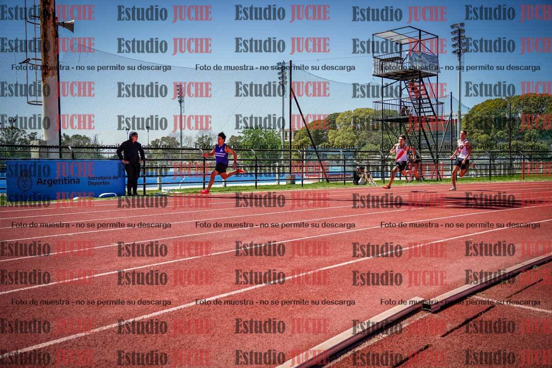 Fotos de los 200 m llanos de varones