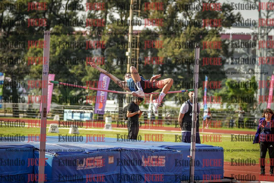 Fotos del salto en alto de varones