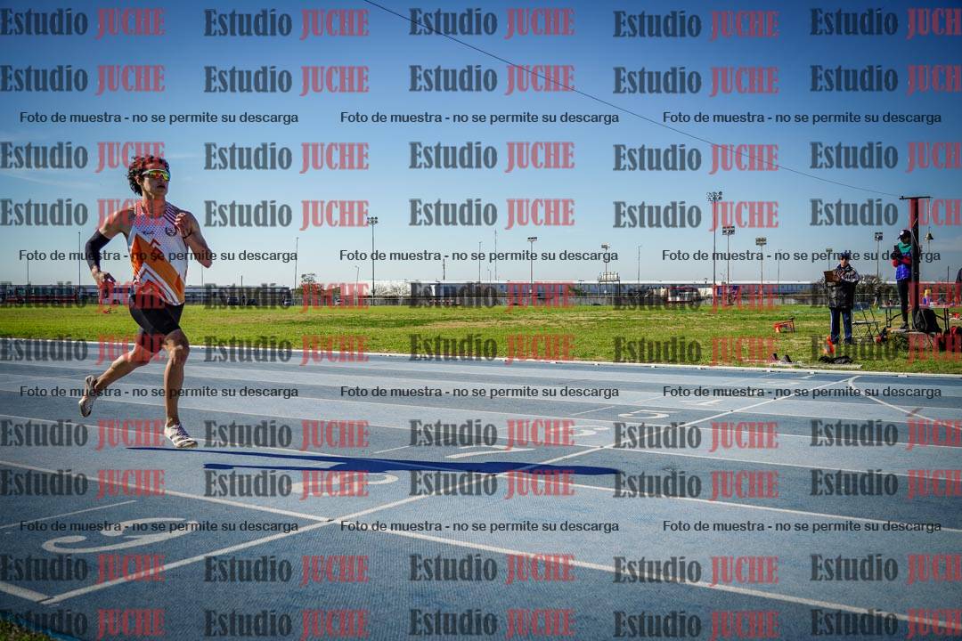 Fotos de los 400 m llanos de varones