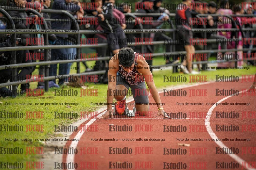Fotos de los 400 m llanos de varones