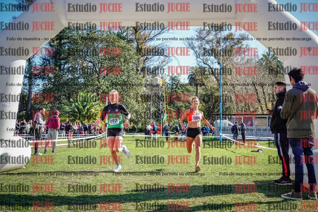 Fotos de la llegada del cross de 6000 m
