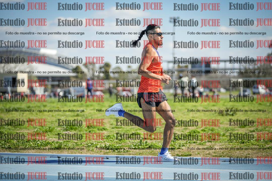 Fotos de los 5000 m llanos de mujeres y varones