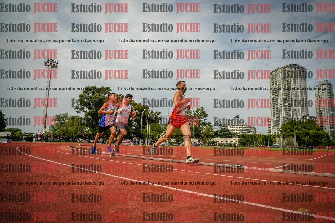 Fotos de los 3000 m llanos de varones