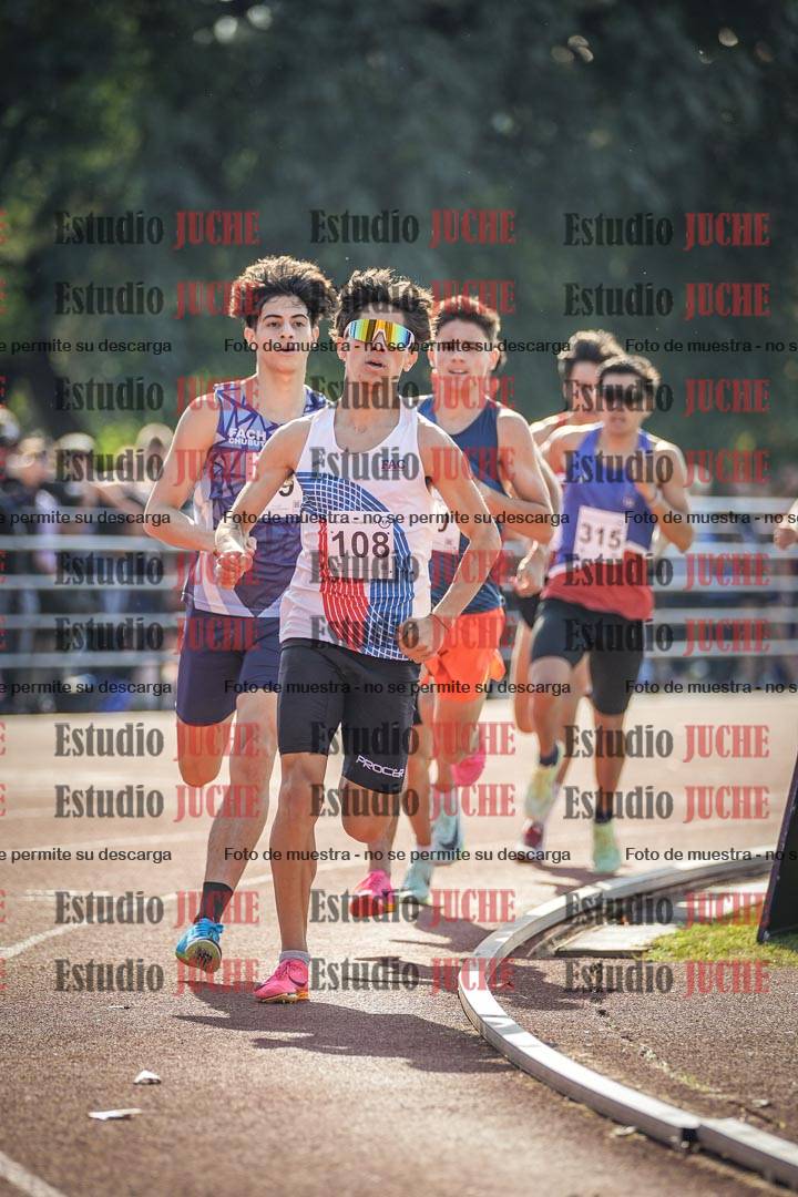 Fotos de los 800 m llanos de varones