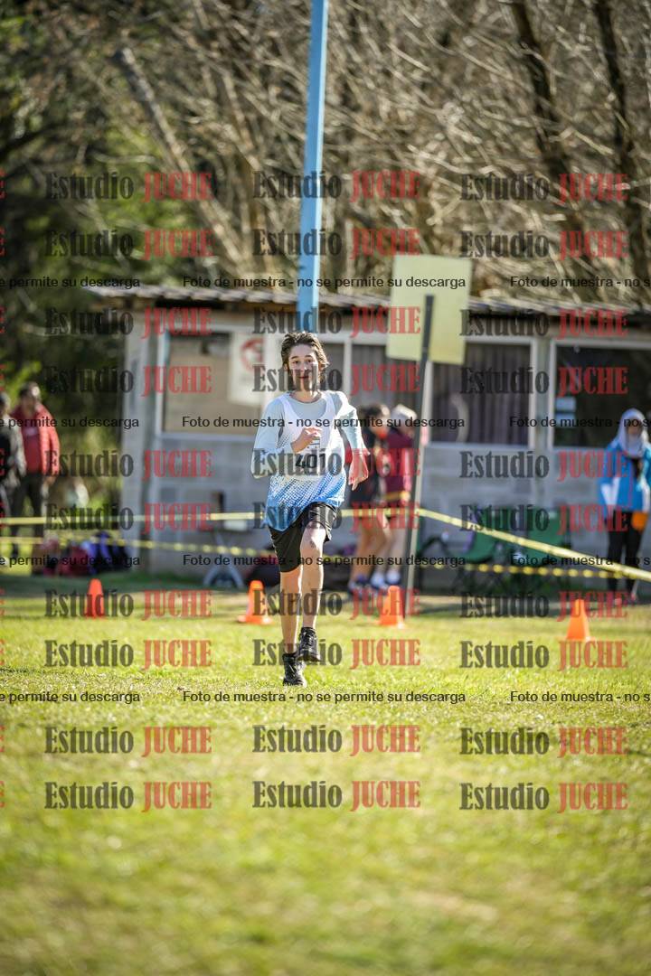 Fotos de la llegada del cross de 2000 m