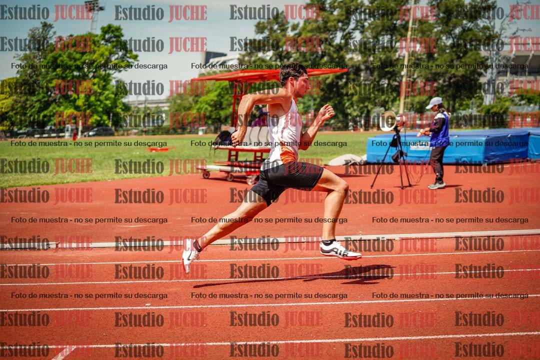 Fotos de los 400 m llanos de varones