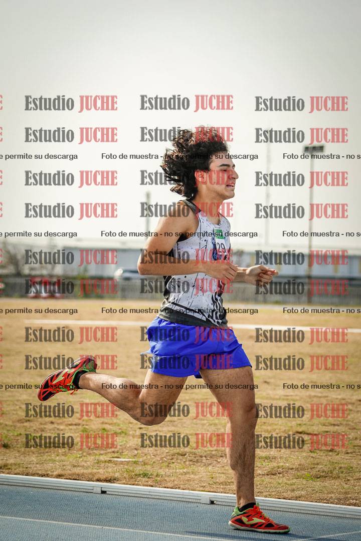 Fotos de los 800 m llanos de varones
