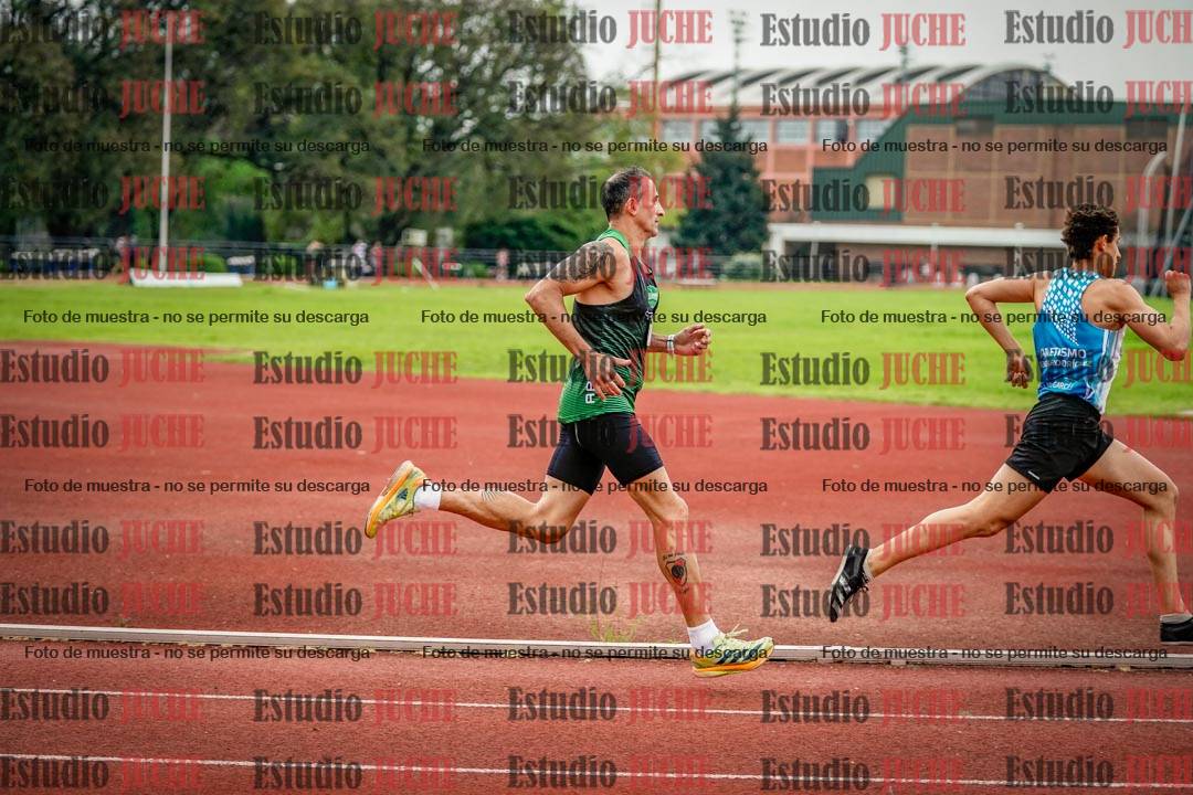 Fotos de los 800 m llanos de varones
