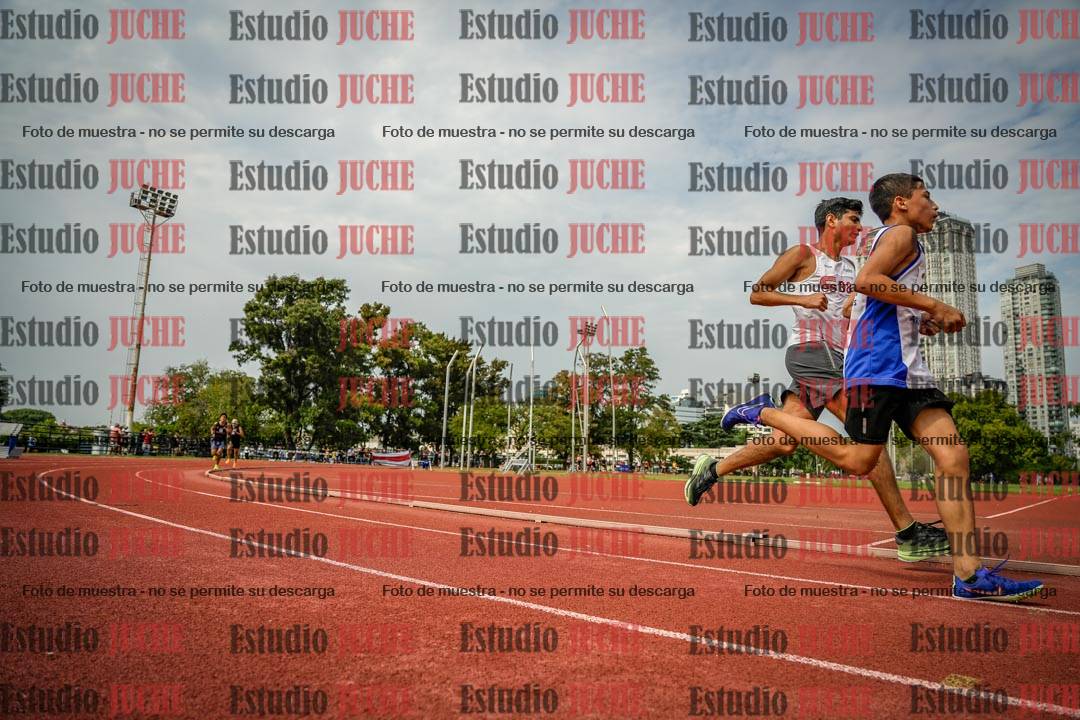 Fotos de los 3000 m llanos de varones